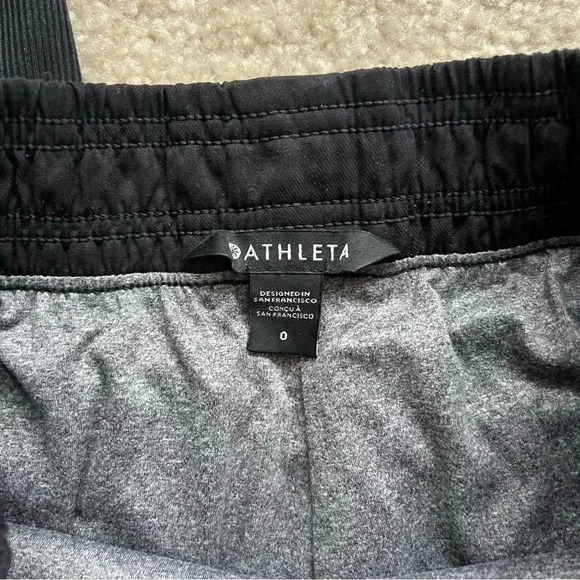 ATHLETA Brooklyn Lined Camo Jogger Pant Black Size 0 #985549 $99 Active Outdoor - Picture 6 of 16